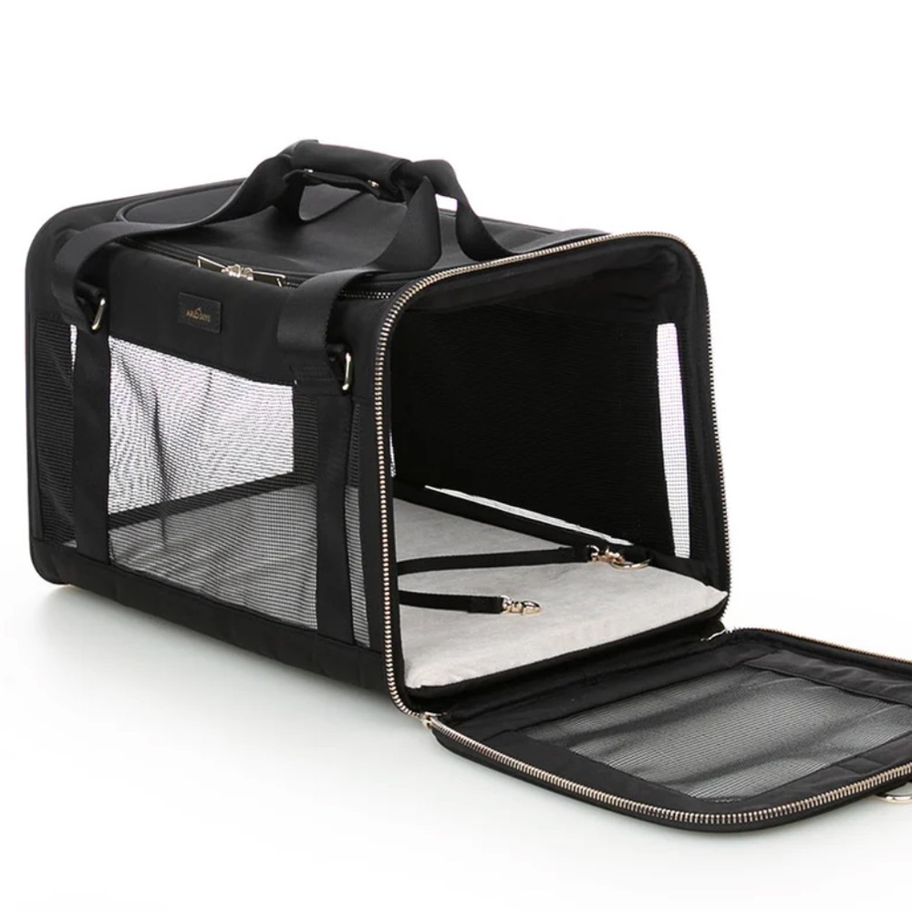 ARLOSKYE Black Dog Carrier with Durable Fabric and Mesh Ventilation